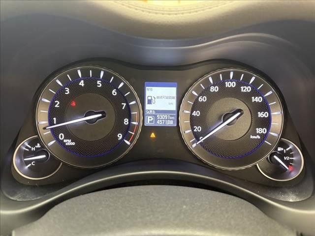 フーガ ３７０ＶＩＰ　純正メモリーナビ　アラウンドビューモニター　本革シート　シートエアコン　衝突軽減ブレーキ　クルーズコントロール　クリアランスソナー　フルセグＴＶ　Ｂｌｕｅｔｏｏｔｈ　ＬＥＤヘッドライト　禁煙車　ＥＴＣ（45枚目）