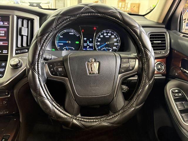 クラウンハイブリッド ロイヤルサルーン 純正HDDナビ バックカメラ フルセグTV HIDヘッドライト シートヒーター クルーズコントロール パワーシート Bluetooth ETC MTモード付 純正16インチアルミホイール USBポート(10枚目)