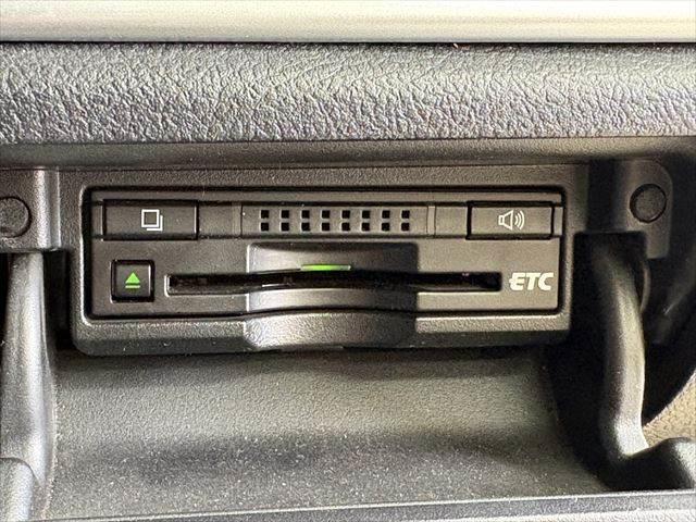 クラウンハイブリッド ロイヤルサルーン 純正HDDナビ バックカメラ フルセグTV HIDヘッドライト シートヒーター クルーズコントロール パワーシート Bluetooth ETC MTモード付 純正16インチアルミホイール USBポート(41枚目)