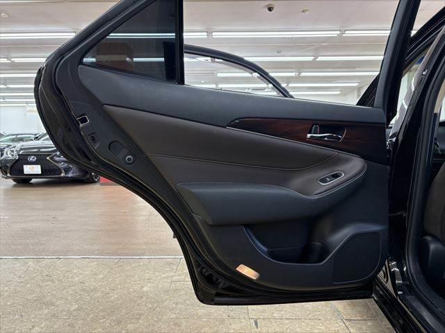 クラウンハイブリッド ロイヤルサルーン 純正HDDナビ バックカメラ フルセグTV HIDヘッドライト シートヒーター クルーズコントロール パワーシート Bluetooth ETC MTモード付 純正16インチアルミホイール USBポート(59枚目)