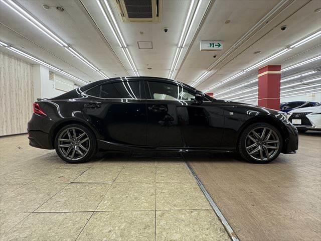 納車日から６ヶ月間の走行距離無制限の無料保証は本体価格に含まれております。加入対象車両などの詳細はお気軽に店舗までお問い合わせ下さい♪