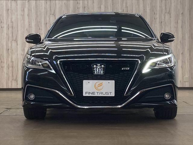 当社自慢のお車です。装備・機関系チェック済み♪横にこの車のセールスポイントを、写真と説明でアピールしてあります♪まずはご覧になってください。