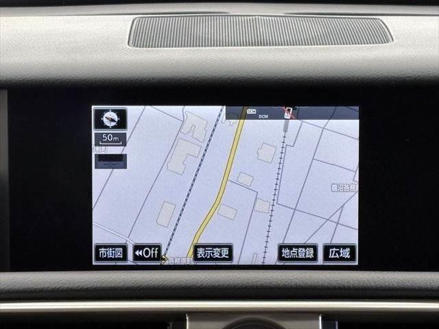 ＩＳ ＩＳ３００ｈ　サンルーフ　禁煙車　純正ＳＤナビ　バックカメラ　ハーフレザーシート　ＬＥＤヘッドライト　フルセグ　衝突軽減ブレーキ　Ｂｌｕｅｔｏｏｔｈ　ＥＴＣ２．０　ミュージックサーバー　レーダークルーズコントロール（5枚目）