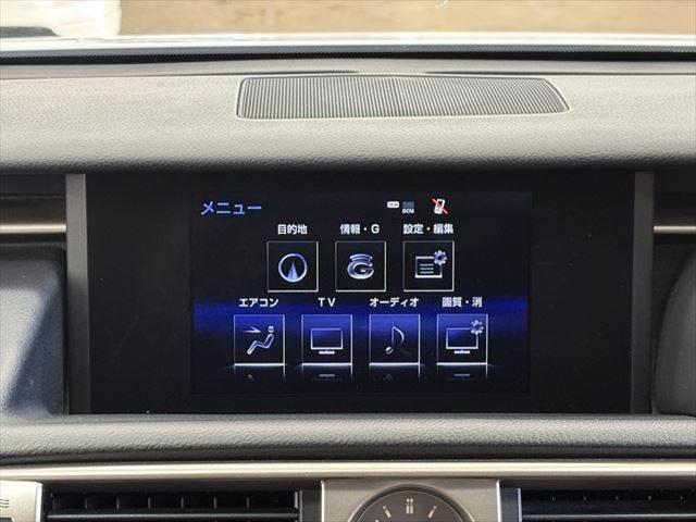 ＩＳ ＩＳ３００ｈ　サンルーフ　禁煙車　純正ＳＤナビ　バックカメラ　ハーフレザーシート　ＬＥＤヘッドライト　フルセグ　衝突軽減ブレーキ　Ｂｌｕｅｔｏｏｔｈ　ＥＴＣ２．０　ミュージックサーバー　レーダークルーズコントロール（6枚目）