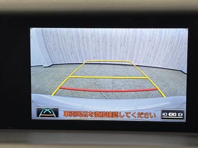 ＩＳ ＩＳ３００ｈ　サンルーフ　禁煙車　純正ＳＤナビ　バックカメラ　ハーフレザーシート　ＬＥＤヘッドライト　フルセグ　衝突軽減ブレーキ　Ｂｌｕｅｔｏｏｔｈ　ＥＴＣ２．０　ミュージックサーバー　レーダークルーズコントロール（7枚目）