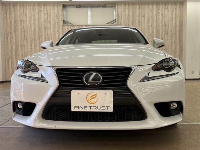 ＩＳ ＩＳ３００ｈ　サンルーフ　禁煙車　純正ＳＤナビ　バックカメラ　ハーフレザーシート　ＬＥＤヘッドライト　フルセグ　衝突軽減ブレーキ　Ｂｌｕｅｔｏｏｔｈ　ＥＴＣ２．０　ミュージックサーバー　レーダークルーズコントロール（15枚目）