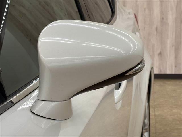 ＩＳ ＩＳ３００ｈ　サンルーフ　禁煙車　純正ＳＤナビ　バックカメラ　ハーフレザーシート　ＬＥＤヘッドライト　フルセグ　衝突軽減ブレーキ　Ｂｌｕｅｔｏｏｔｈ　ＥＴＣ２．０　ミュージックサーバー　レーダークルーズコントロール（26枚目）