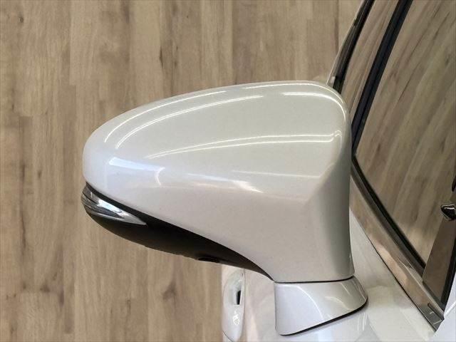 ＩＳ ＩＳ３００ｈ　サンルーフ　禁煙車　純正ＳＤナビ　バックカメラ　ハーフレザーシート　ＬＥＤヘッドライト　フルセグ　衝突軽減ブレーキ　Ｂｌｕｅｔｏｏｔｈ　ＥＴＣ２．０　ミュージックサーバー　レーダークルーズコントロール（27枚目）