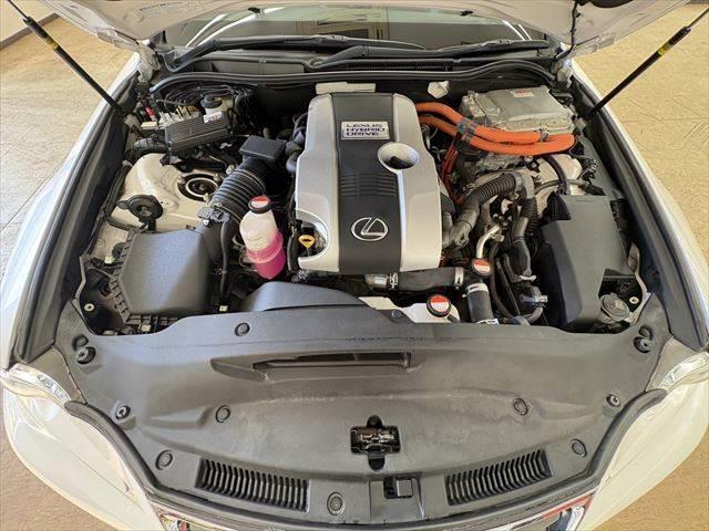 ＩＳ ＩＳ３００ｈ　サンルーフ　禁煙車　純正ＳＤナビ　バックカメラ　ハーフレザーシート　ＬＥＤヘッドライト　フルセグ　衝突軽減ブレーキ　Ｂｌｕｅｔｏｏｔｈ　ＥＴＣ２．０　ミュージックサーバー　レーダークルーズコントロール（33枚目）