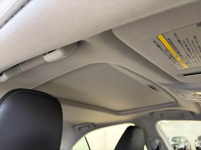 ＩＳ ＩＳ３００ｈ　サンルーフ　禁煙車　純正ＳＤナビ　バックカメラ　ハーフレザーシート　ＬＥＤヘッドライト　フルセグ　衝突軽減ブレーキ　Ｂｌｕｅｔｏｏｔｈ　ＥＴＣ２．０　ミュージックサーバー　レーダークルーズコントロール（50枚目）