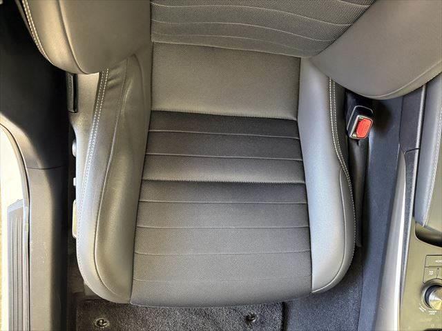 ＩＳ ＩＳ３００ｈ　サンルーフ　禁煙車　純正ＳＤナビ　バックカメラ　ハーフレザーシート　ＬＥＤヘッドライト　フルセグ　衝突軽減ブレーキ　Ｂｌｕｅｔｏｏｔｈ　ＥＴＣ２．０　ミュージックサーバー　レーダークルーズコントロール（56枚目）