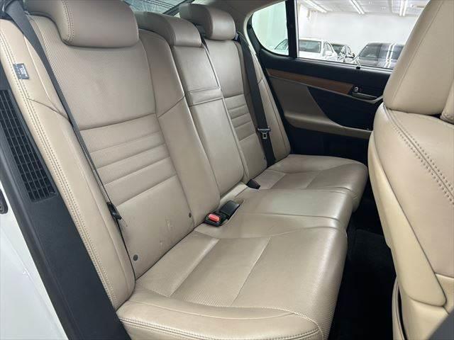 ＧＳ ＧＳ４５０ｈ　バージョンＬ　ＬＥＤヘッドライト　本革シート　レーダークルーズコントロール　ステアリングヒーター　ＨＵＤ　純正ＳＤナビ　Ｂｌｕｅｔｏｏｔｈ　フルセグＴＶ　衝突軽減ブレーキ　バックカメラ　電動リアゲート　パワーシート（10枚目）