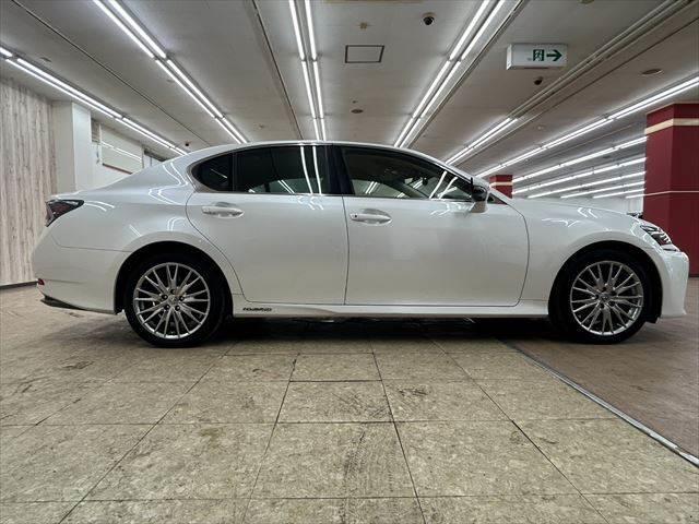 ＧＳ ＧＳ４５０ｈ　バージョンＬ　ＬＥＤヘッドライト　本革シート　レーダークルーズコントロール　ステアリングヒーター　ＨＵＤ　純正ＳＤナビ　Ｂｌｕｅｔｏｏｔｈ　フルセグＴＶ　衝突軽減ブレーキ　バックカメラ　電動リアゲート　パワーシート（18枚目）