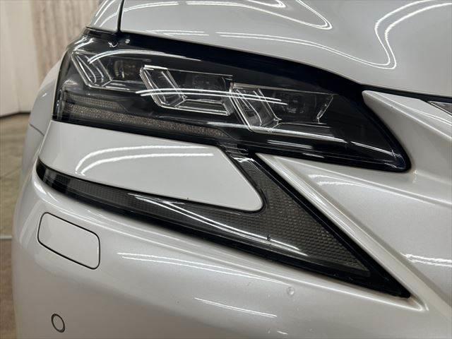 ＧＳ ＧＳ４５０ｈ　バージョンＬ　ＬＥＤヘッドライト　本革シート　レーダークルーズコントロール　ステアリングヒーター　ＨＵＤ　純正ＳＤナビ　Ｂｌｕｅｔｏｏｔｈ　フルセグＴＶ　衝突軽減ブレーキ　バックカメラ　電動リアゲート　パワーシート（25枚目）