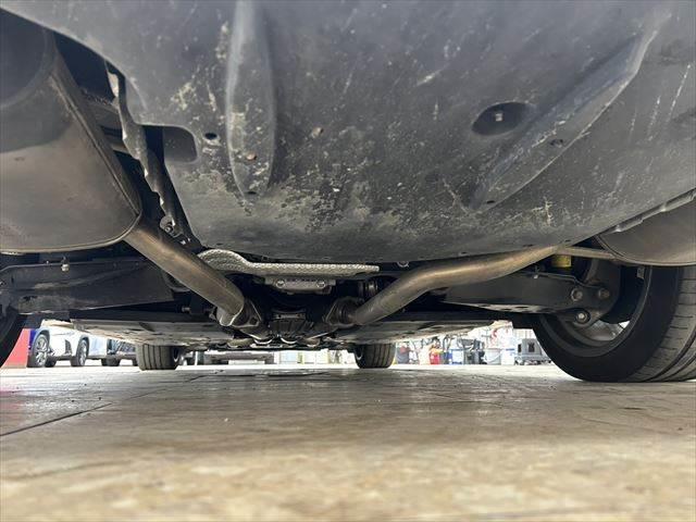 ＧＳ ＧＳ４５０ｈ　バージョンＬ　ＬＥＤヘッドライト　本革シート　レーダークルーズコントロール　ステアリングヒーター　ＨＵＤ　純正ＳＤナビ　Ｂｌｕｅｔｏｏｔｈ　フルセグＴＶ　衝突軽減ブレーキ　バックカメラ　電動リアゲート　パワーシート（35枚目）