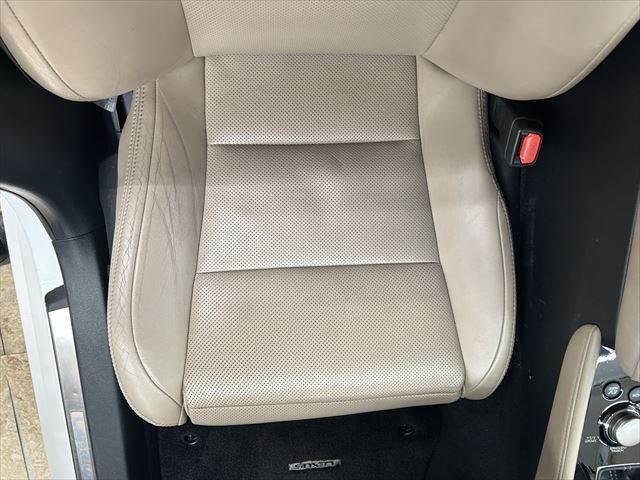 ＧＳ ＧＳ４５０ｈ　バージョンＬ　ＬＥＤヘッドライト　本革シート　レーダークルーズコントロール　ステアリングヒーター　ＨＵＤ　純正ＳＤナビ　Ｂｌｕｅｔｏｏｔｈ　フルセグＴＶ　衝突軽減ブレーキ　バックカメラ　電動リアゲート　パワーシート（53枚目）