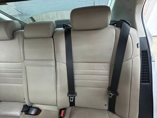 ＧＳ ＧＳ４５０ｈ　バージョンＬ　ＬＥＤヘッドライト　本革シート　レーダークルーズコントロール　ステアリングヒーター　ＨＵＤ　純正ＳＤナビ　Ｂｌｕｅｔｏｏｔｈ　フルセグＴＶ　衝突軽減ブレーキ　バックカメラ　電動リアゲート　パワーシート（61枚目）