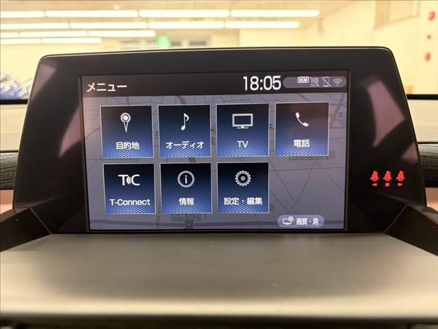 クラウンハイブリッド Ｓ　Ｃパッケージ　純正ＳＤナビ　バックカメラ　ヘッドアップディスプレイ　ＬＥＤライト　レーダークルーズコントロール　シートヒーター　衝突軽減ブレーキ　ブラインドスポットモニター　ブルーレイ再生　フルセグ　パワーシート（6枚目）