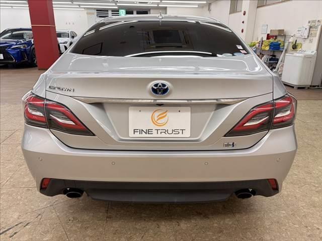 クラウンハイブリッド Ｓ　Ｃパッケージ　純正ＳＤナビ　バックカメラ　ヘッドアップディスプレイ　ＬＥＤライト　レーダークルーズコントロール　シートヒーター　衝突軽減ブレーキ　ブラインドスポットモニター　ブルーレイ再生　フルセグ　パワーシート（19枚目）