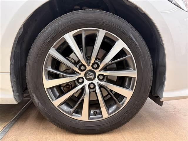 クラウンハイブリッド Ｓ　Ｃパッケージ　純正ＳＤナビ　バックカメラ　ヘッドアップディスプレイ　ＬＥＤライト　レーダークルーズコントロール　シートヒーター　衝突軽減ブレーキ　ブラインドスポットモニター　ブルーレイ再生　フルセグ　パワーシート（28枚目）