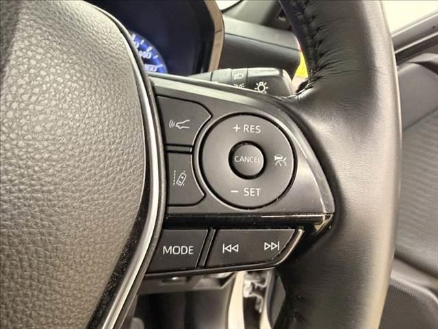 クラウンハイブリッド Ｓ　Ｃパッケージ　純正ＳＤナビ　バックカメラ　ヘッドアップディスプレイ　ＬＥＤライト　レーダークルーズコントロール　シートヒーター　衝突軽減ブレーキ　ブラインドスポットモニター　ブルーレイ再生　フルセグ　パワーシート（39枚目）