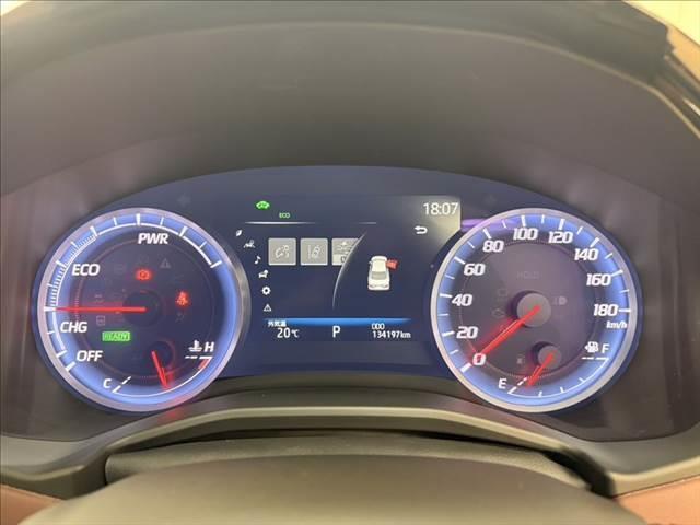 クラウンハイブリッド Ｓ　Ｃパッケージ　純正ＳＤナビ　バックカメラ　ヘッドアップディスプレイ　ＬＥＤライト　レーダークルーズコントロール　シートヒーター　衝突軽減ブレーキ　ブラインドスポットモニター　ブルーレイ再生　フルセグ　パワーシート（50枚目）