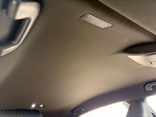 クラウンハイブリッド Ｓ　Ｃパッケージ　純正ＳＤナビ　バックカメラ　ヘッドアップディスプレイ　ＬＥＤライト　レーダークルーズコントロール　シートヒーター　衝突軽減ブレーキ　ブラインドスポットモニター　ブルーレイ再生　フルセグ　パワーシート（51枚目）