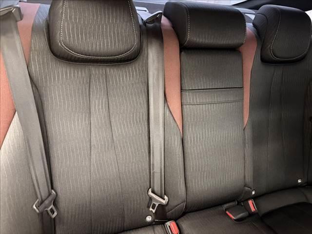 クラウンハイブリッド Ｓ　Ｃパッケージ　純正ＳＤナビ　バックカメラ　ヘッドアップディスプレイ　ＬＥＤライト　レーダークルーズコントロール　シートヒーター　衝突軽減ブレーキ　ブラインドスポットモニター　ブルーレイ再生　フルセグ　パワーシート（62枚目）