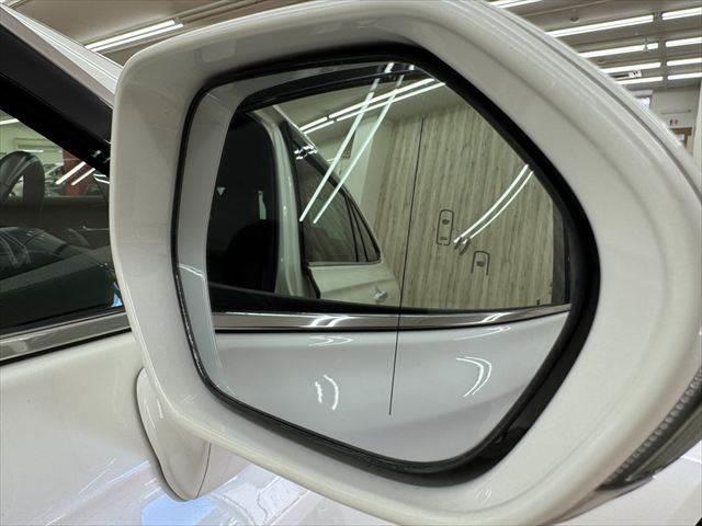 クラウンハイブリッド Ｇ　レーダークルーズコントロール　衝突軽減ブレーキ　フルセグＴＶ　Ｂｌｕｅｔｏｏｔｈ　バックカメラ　シートヒーター　シートエアコン　本革シート　パワーシート　禁煙車　ＬＥＤヘッドライト　スマートキー（9枚目）