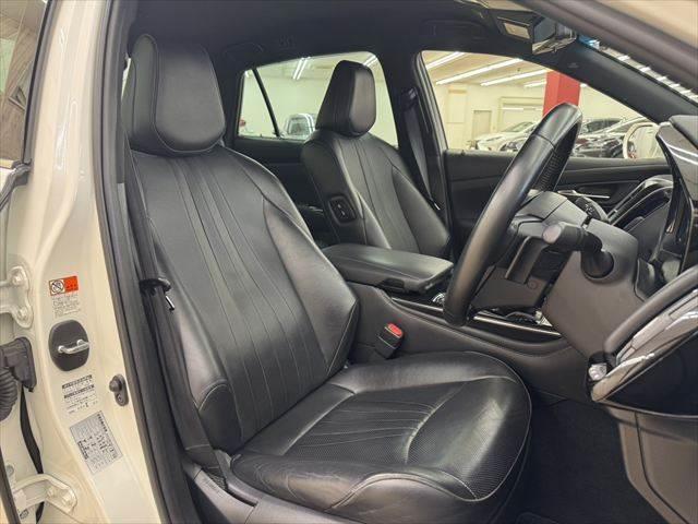 クラウンハイブリッド Ｇ　レーダークルーズコントロール　衝突軽減ブレーキ　フルセグＴＶ　Ｂｌｕｅｔｏｏｔｈ　バックカメラ　シートヒーター　シートエアコン　本革シート　パワーシート　禁煙車　ＬＥＤヘッドライト　スマートキー（10枚目）