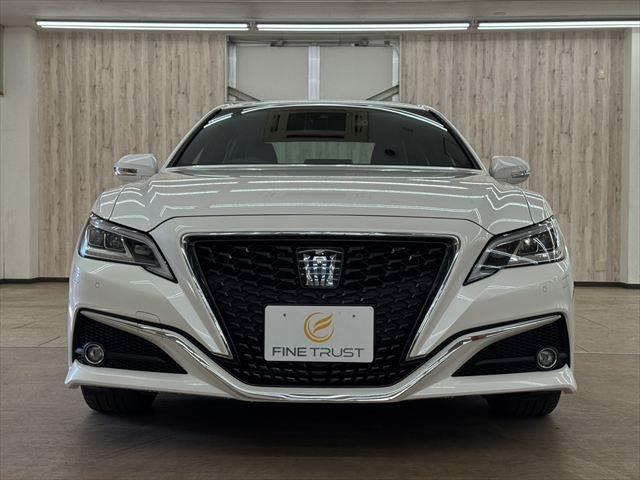 クラウンハイブリッド Ｇ　レーダークルーズコントロール　衝突軽減ブレーキ　フルセグＴＶ　Ｂｌｕｅｔｏｏｔｈ　バックカメラ　シートヒーター　シートエアコン　本革シート　パワーシート　禁煙車　ＬＥＤヘッドライト　スマートキー（16枚目）