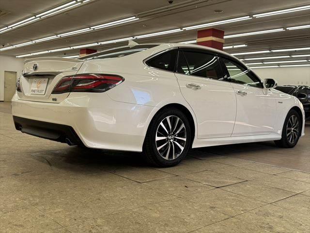 クラウンハイブリッド Ｇ　レーダークルーズコントロール　衝突軽減ブレーキ　フルセグＴＶ　Ｂｌｕｅｔｏｏｔｈ　バックカメラ　シートヒーター　シートエアコン　本革シート　パワーシート　禁煙車　ＬＥＤヘッドライト　スマートキー（20枚目）