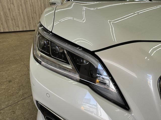 クラウンハイブリッド Ｇ　レーダークルーズコントロール　衝突軽減ブレーキ　フルセグＴＶ　Ｂｌｕｅｔｏｏｔｈ　バックカメラ　シートヒーター　シートエアコン　本革シート　パワーシート　禁煙車　ＬＥＤヘッドライト　スマートキー（24枚目）