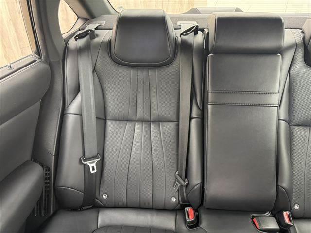 クラウンハイブリッド Ｇ　レーダークルーズコントロール　衝突軽減ブレーキ　フルセグＴＶ　Ｂｌｕｅｔｏｏｔｈ　バックカメラ　シートヒーター　シートエアコン　本革シート　パワーシート　禁煙車　ＬＥＤヘッドライト　スマートキー（62枚目）