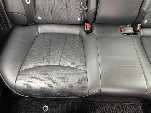 クラウンハイブリッド Ｇ　レーダークルーズコントロール　衝突軽減ブレーキ　フルセグＴＶ　Ｂｌｕｅｔｏｏｔｈ　バックカメラ　シートヒーター　シートエアコン　本革シート　パワーシート　禁煙車　ＬＥＤヘッドライト　スマートキー（63枚目）