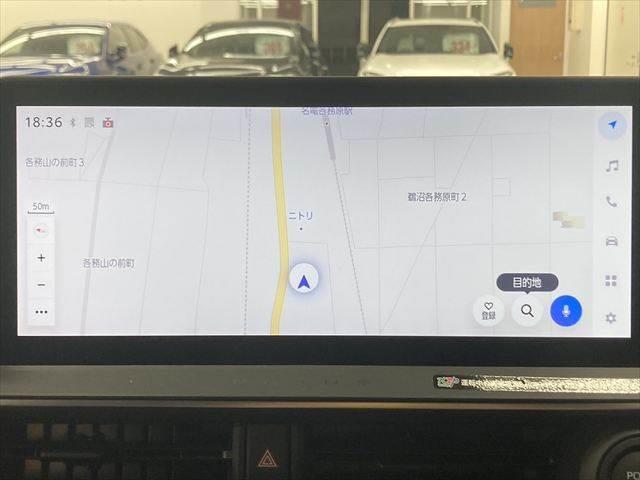 プリウス Ｚ　禁煙車　ガラスルーフ　デジタルインナーミラー　１２．３インチディスプレイオーディオ　全周囲カメラ　レーダークルーズコントロール　Ｂｌｕｅｔｏｏｔｈ　電動リアゲート　シートヒーター　４ＷＤ　寒冷地仕様（4枚目）