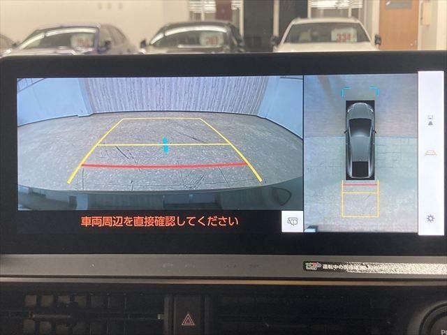 プリウス Ｚ　禁煙車　ガラスルーフ　デジタルインナーミラー　１２．３インチディスプレイオーディオ　全周囲カメラ　レーダークルーズコントロール　Ｂｌｕｅｔｏｏｔｈ　電動リアゲート　シートヒーター　４ＷＤ　寒冷地仕様（6枚目）
