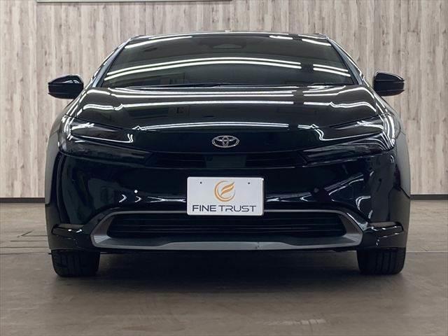 プリウス Ｚ　禁煙車　ガラスルーフ　デジタルインナーミラー　１２．３インチディスプレイオーディオ　全周囲カメラ　レーダークルーズコントロール　Ｂｌｕｅｔｏｏｔｈ　電動リアゲート　シートヒーター　４ＷＤ　寒冷地仕様（17枚目）