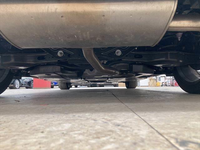 プリウス Ｚ　禁煙車　ガラスルーフ　デジタルインナーミラー　１２．３インチディスプレイオーディオ　全周囲カメラ　レーダークルーズコントロール　Ｂｌｕｅｔｏｏｔｈ　電動リアゲート　シートヒーター　４ＷＤ　寒冷地仕様（33枚目）