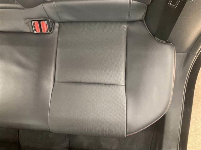 プリウス Ｚ　禁煙車　ガラスルーフ　デジタルインナーミラー　１２．３インチディスプレイオーディオ　全周囲カメラ　レーダークルーズコントロール　Ｂｌｕｅｔｏｏｔｈ　電動リアゲート　シートヒーター　４ＷＤ　寒冷地仕様（57枚目）