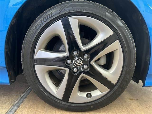 プリウス Ｓツーリングセレクション　純正ＳＤナビ　バックカメラ　Ｂｌｕｅｔｏｏｔｈ対応　シートヒーター　レーダークルーズコントロール　ＬＥＤヘッドライト　ＥＴＣ　衝突軽減ブレーキ　クリアランスソナー　オートハイビーム　スマートキー（14枚目）