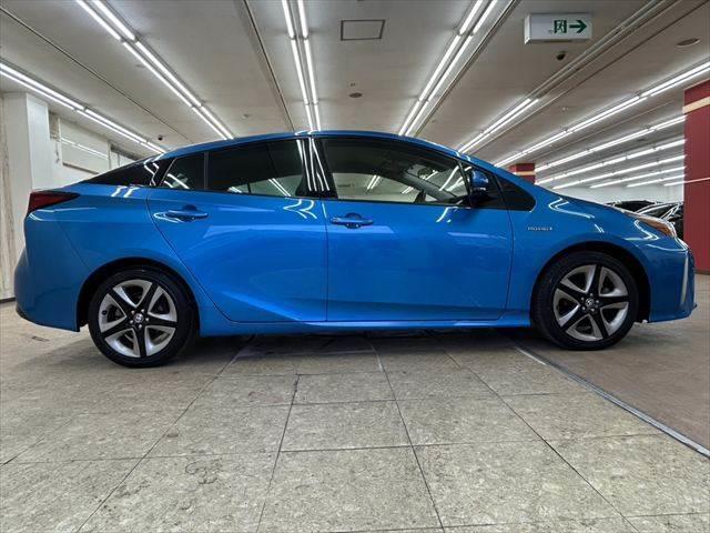 プリウス Ｓツーリングセレクション　純正ＳＤナビ　バックカメラ　Ｂｌｕｅｔｏｏｔｈ対応　シートヒーター　レーダークルーズコントロール　ＬＥＤヘッドライト　ＥＴＣ　衝突軽減ブレーキ　クリアランスソナー　オートハイビーム　スマートキー（17枚目）