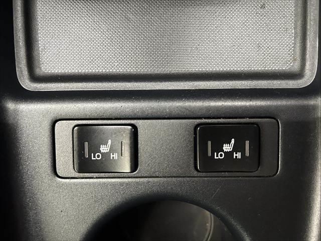 プリウス Ｓツーリングセレクション　純正ＳＤナビ　バックカメラ　Ｂｌｕｅｔｏｏｔｈ対応　シートヒーター　レーダークルーズコントロール　ＬＥＤヘッドライト　ＥＴＣ　衝突軽減ブレーキ　クリアランスソナー　オートハイビーム　スマートキー（43枚目）