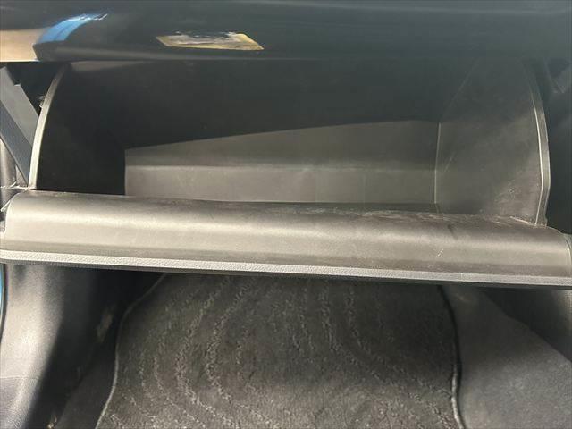 プリウス Ｓツーリングセレクション　純正ＳＤナビ　バックカメラ　Ｂｌｕｅｔｏｏｔｈ対応　シートヒーター　レーダークルーズコントロール　ＬＥＤヘッドライト　ＥＴＣ　衝突軽減ブレーキ　クリアランスソナー　オートハイビーム　スマートキー（46枚目）