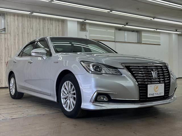 クラウンハイブリッド ロイヤルサルーン　純正ＳＤナビ　バックカメラ　ＬＥＤヘッドライト　ＥＴＣ　パワーシート　Ｂｌｕｅｔｏｏｔｈ対応　シートヒーター　盗難防止装置　スマートキー　電動格納ミラー　クルーズコントロール　フォグランプ（16枚目）