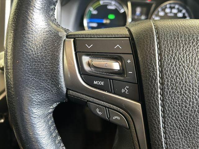 クラウンハイブリッド ロイヤルサルーン　純正ＳＤナビ　バックカメラ　ＬＥＤヘッドライト　ＥＴＣ　パワーシート　Ｂｌｕｅｔｏｏｔｈ対応　シートヒーター　盗難防止装置　スマートキー　電動格納ミラー　クルーズコントロール　フォグランプ（42枚目）