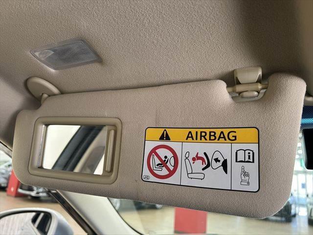 クラウンハイブリッド ロイヤルサルーン　純正ＳＤナビ　バックカメラ　ＬＥＤヘッドライト　ＥＴＣ　パワーシート　Ｂｌｕｅｔｏｏｔｈ対応　シートヒーター　盗難防止装置　スマートキー　電動格納ミラー　クルーズコントロール　フォグランプ（50枚目）