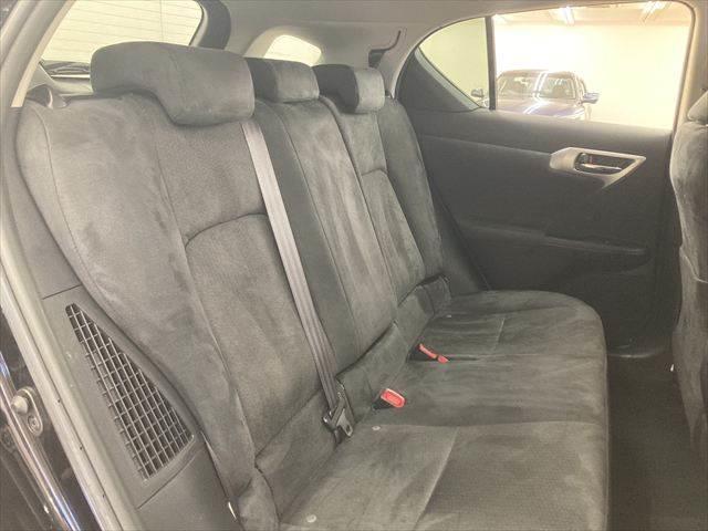 ＣＴ ＣＴ２００ｈ　バージョンＣ　純正ＳＤナビ　クルーズコントロール　バックカメラ　ＨＩＤヘッドライト　フルセグＴＶ　シートヒーター　Ｂｌｕｅｔｏｏｔｈ　禁煙車　ＥＴＣ　スマートキー　ＤＶＤ再生　ドライブレコーダー　盗難防止装置（7枚目）