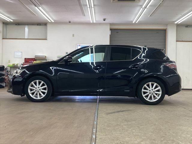 ＣＴ ＣＴ２００ｈ　バージョンＣ　純正ＳＤナビ　クルーズコントロール　バックカメラ　ＨＩＤヘッドライト　フルセグＴＶ　シートヒーター　Ｂｌｕｅｔｏｏｔｈ　禁煙車　ＥＴＣ　スマートキー　ＤＶＤ再生　ドライブレコーダー　盗難防止装置（19枚目）