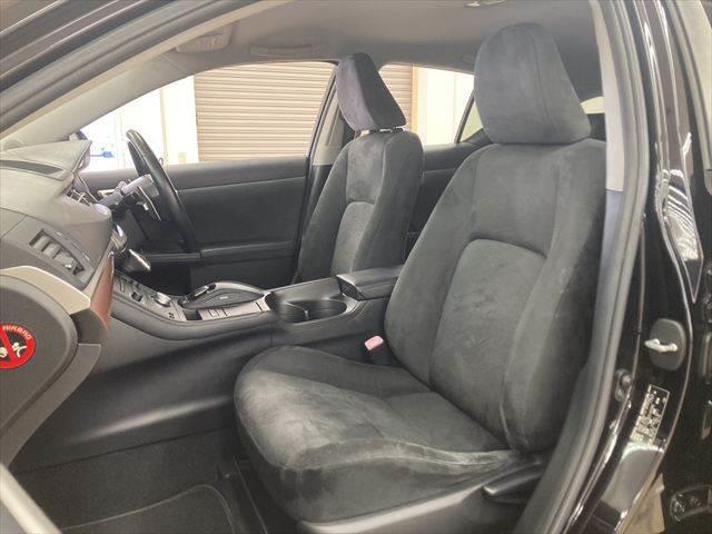 ＣＴ ＣＴ２００ｈ　バージョンＣ　純正ＳＤナビ　クルーズコントロール　バックカメラ　ＨＩＤヘッドライト　フルセグＴＶ　シートヒーター　Ｂｌｕｅｔｏｏｔｈ　禁煙車　ＥＴＣ　スマートキー　ＤＶＤ再生　ドライブレコーダー　盗難防止装置（32枚目）